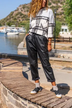 GNS Women's Black Elastic Waist Leather Pants with Comfortable Fit and Lined with Satin 1St18 - Dos Hermanas