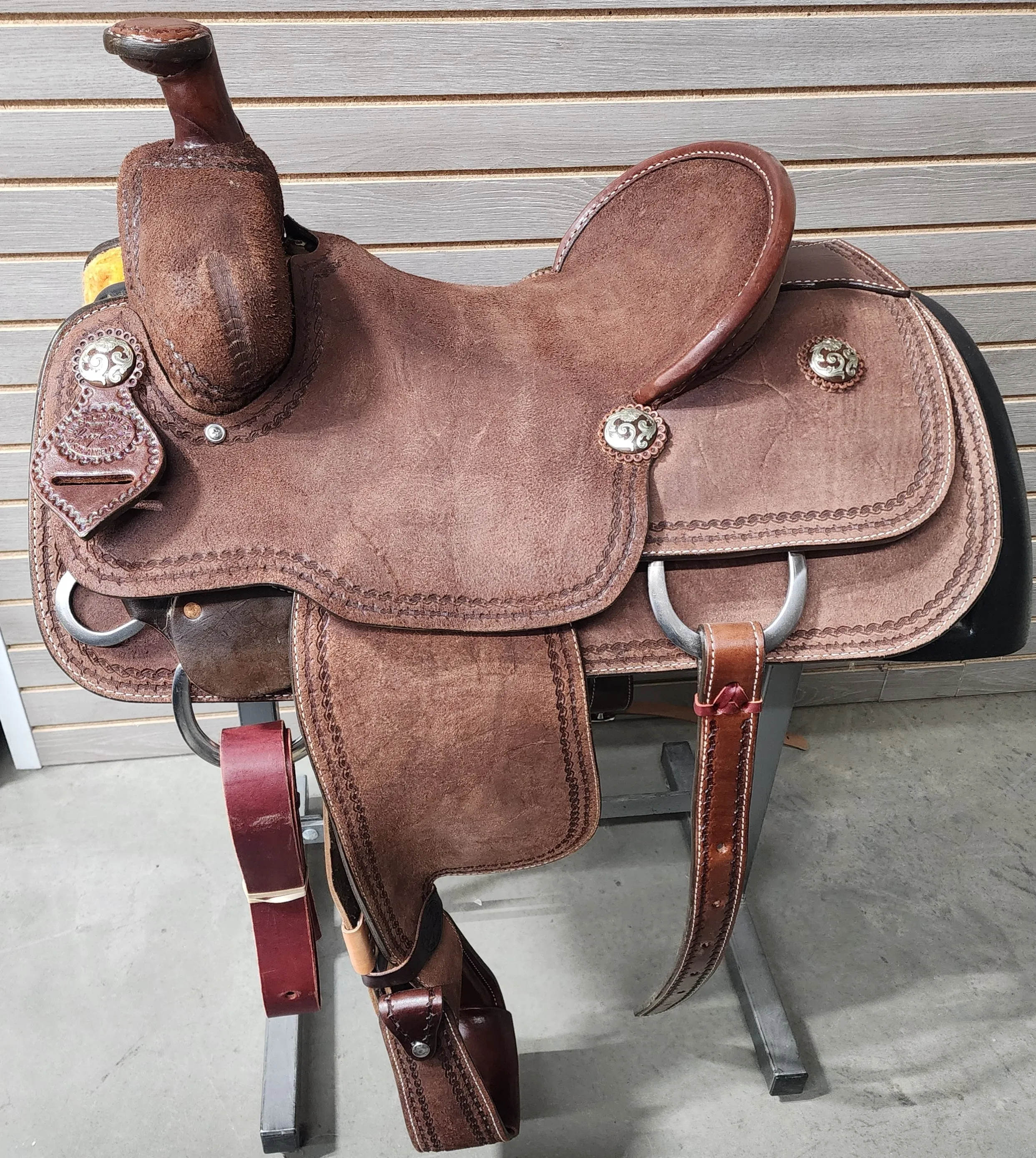 Lazy "L" Saddles by Larry Coats 15" Team Roper