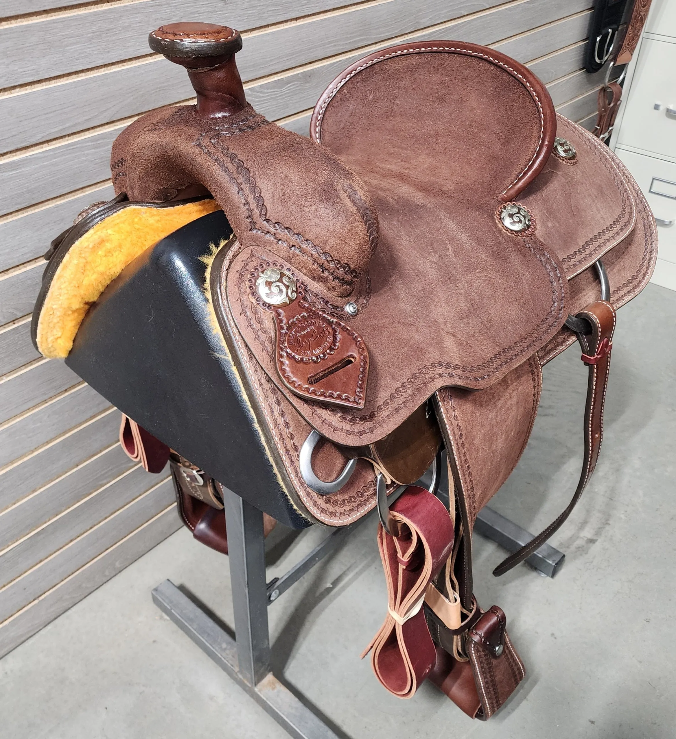 Lazy "L" Saddles by Larry Coats 15" Team Roper