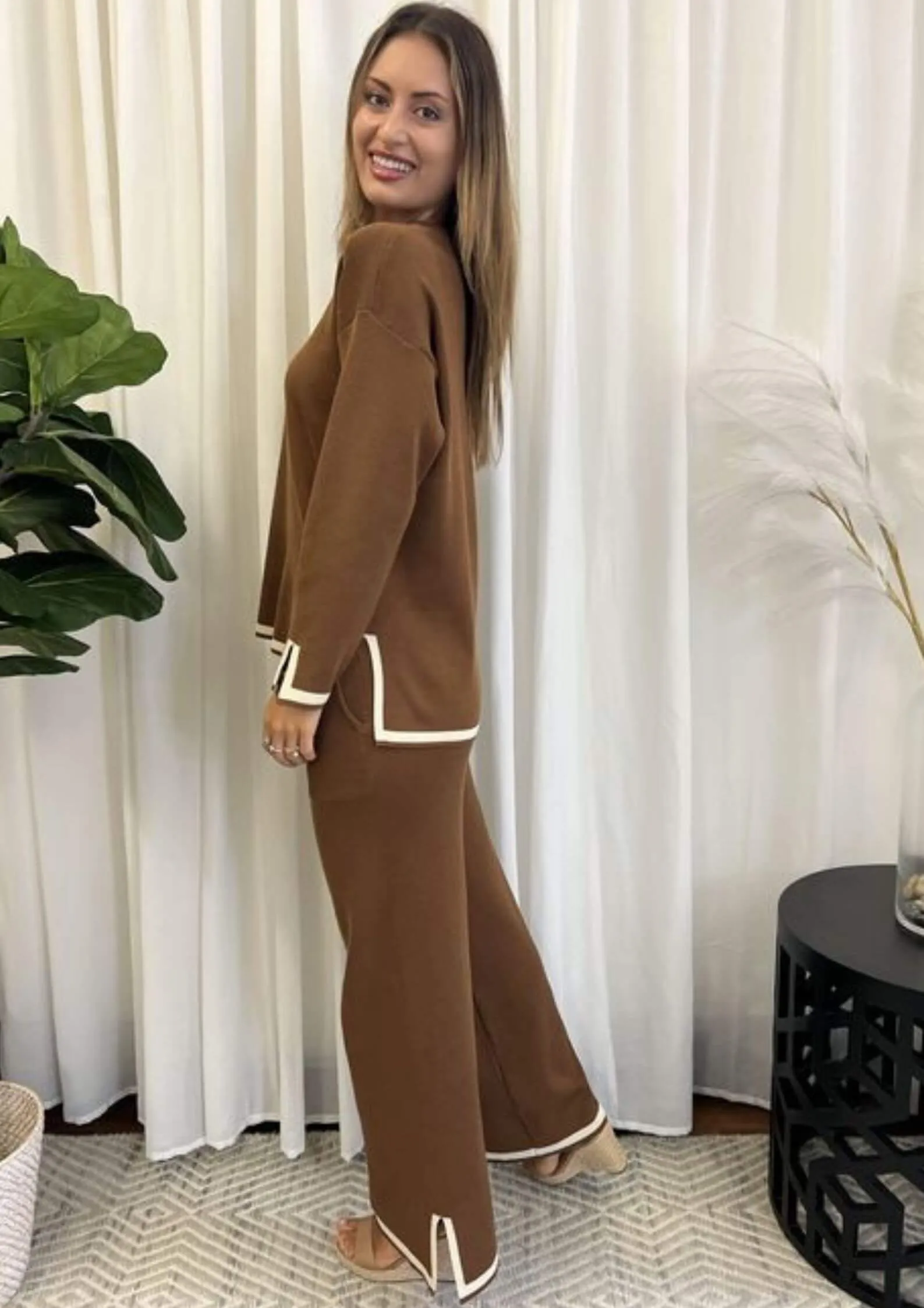 Trellis Long Sleeve Knit Lounge Top in Chocolate